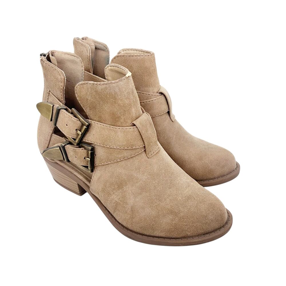 Soda Tan Faux Suede Buckle Detail Booties Sz 5.5